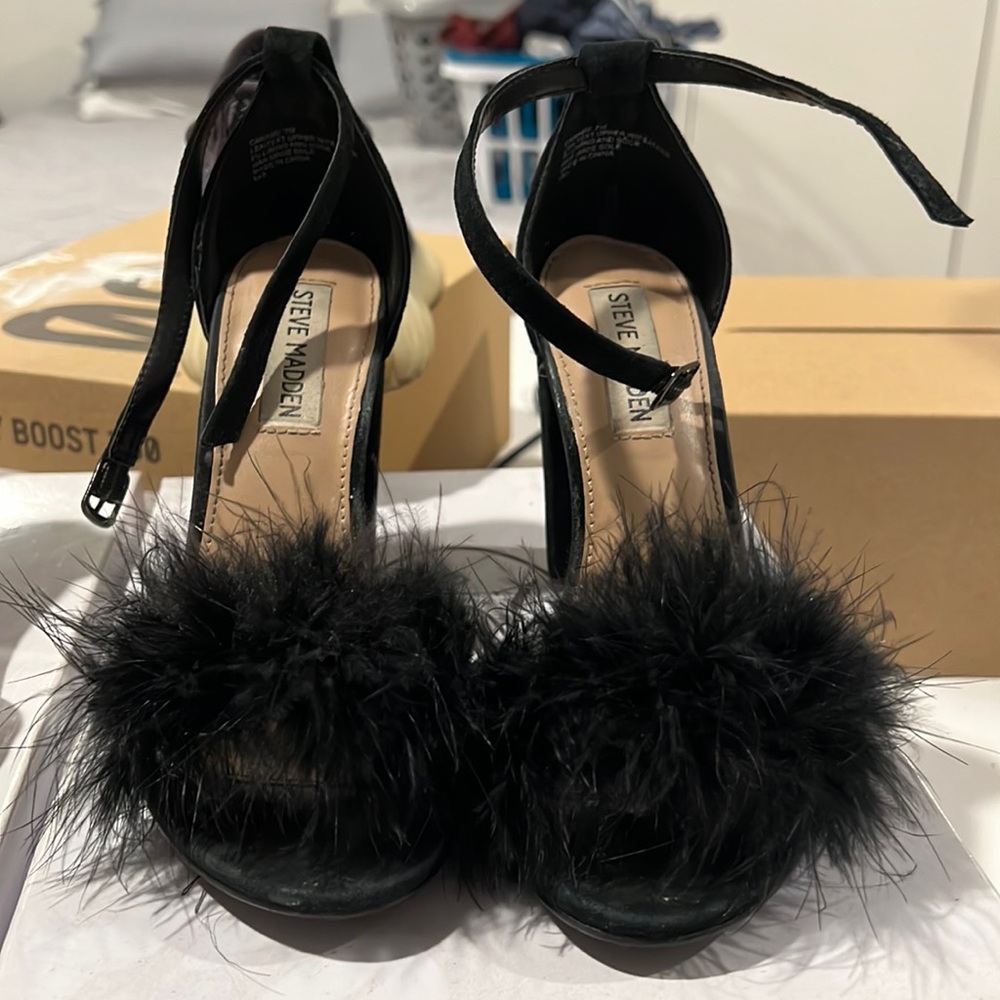 Steve Madden faux fur heels